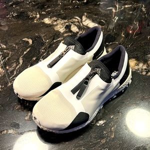 Ladies Adidas Pureboost X sneakers in black and white